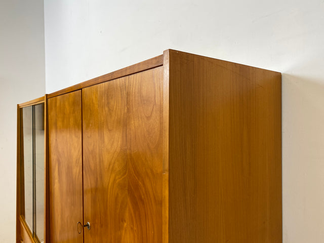 WMK I Stilvoller Mid-Century Wohnzimmerschrank mit Schubladen