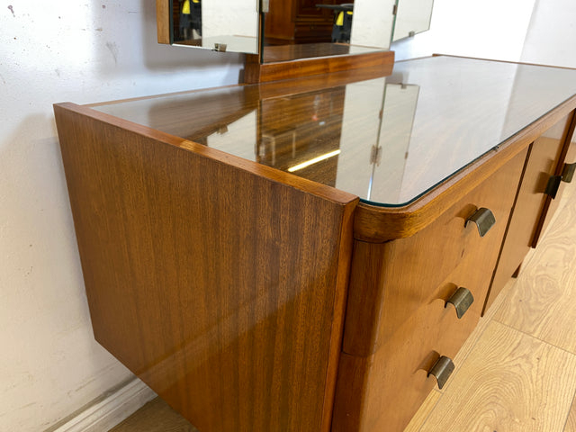 WMK Stilvolle und gut erhaltene Mid-Century Spiegelkommode aus vollem Holz mit Schubladen und Messinggriffen # Frisierkommode Schminkkommode Sideboard Kommode Spiegel Ganzkörperspiegel 60er Vintage