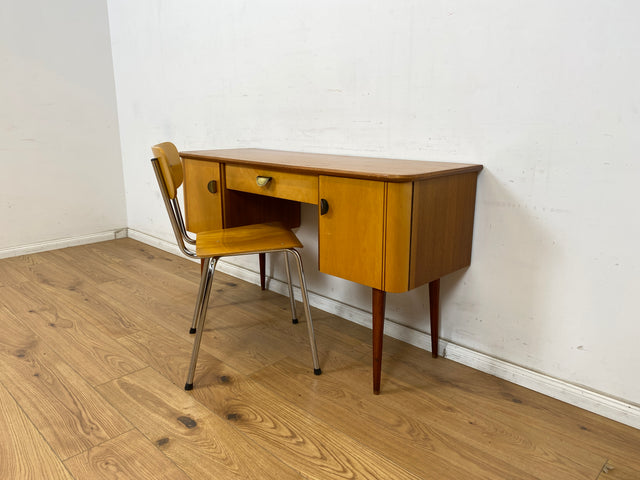 WMK Formschöner & gut erhaltener kleiner Rockabilly Schreibtisch / Schminktisch Modell Dominia mit Schubladen & hübschen Messinggriffen # Desk Arbeitstisch Frisierkommode 50er 60er Mid-Century Vintage