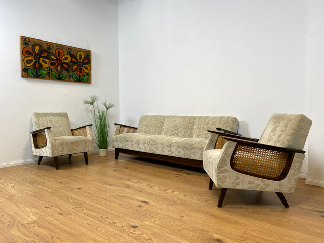 WMK Wunderschönes & sehr gut erhaltenes 50er Jahre Schlafsofa mit feinem floralem Bezug, Wiener Geflecht & Bettwäschefach # Sofa Couch Schlafcouch Klappcouch Daybed Sitzgarnitur Mid-Century Vintage