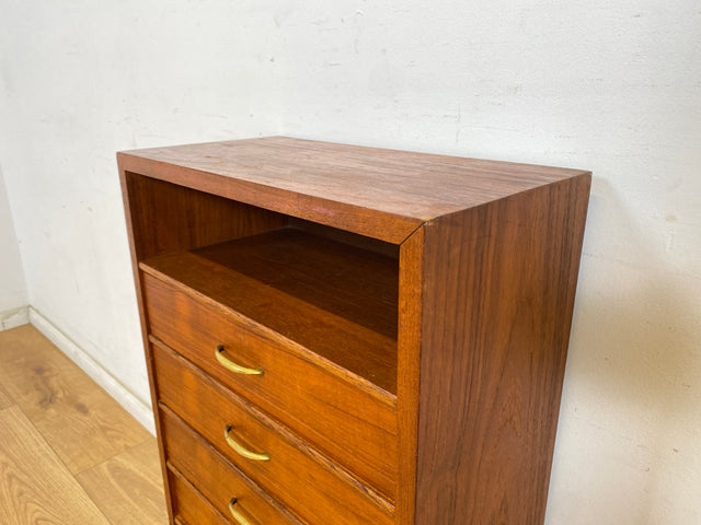 WMK Sehr hübsche kleine skandinavische Kommode aus vollem Holz in Teakholz mit Schubladen und Messinggriffen # Schubladenkommode Wäschekommode Flurkommode Beistelltisch Mid-Century Vintage Teak 60er