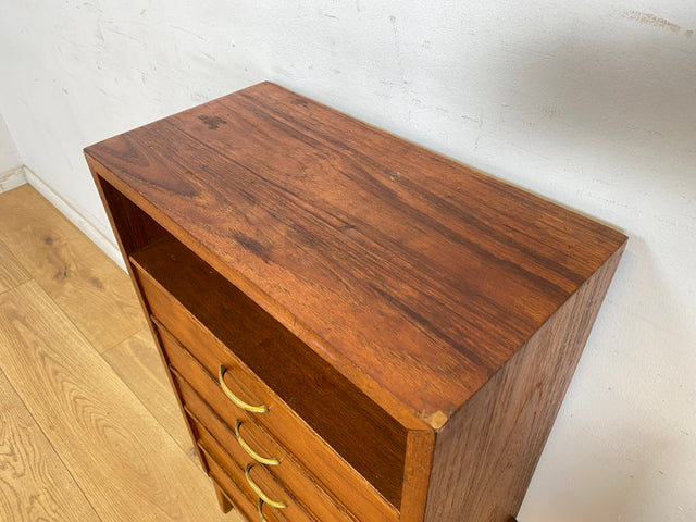 WMK Sehr hübsche kleine skandinavische Kommode aus vollem Holz in Teakholz mit Schubladen und Messinggriffen # Schubladenkommode Wäschekommode Flurkommode Beistelltisch Mid-Century Vintage Teak 60er