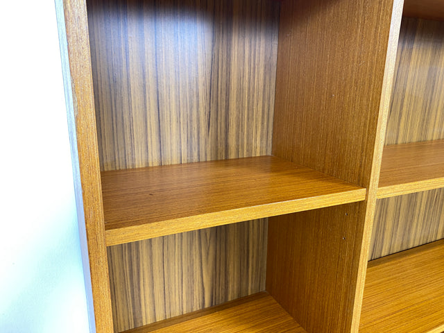 WMK Stilvoller skandinavischer Bücherschrank mit ausziehbarer Schreibplatte, Schubladen & verstell. Regalböden # Bücherregal Sekretär Regal Schreibschrank Highboard Sideboard Vintage Mid-Century 60er