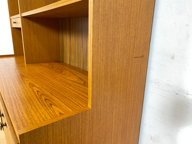 WMK Stilvoller skandinavischer Bücherschrank mit ausziehbarer Schreibplatte, Schubladen & verstell. Regalböden # Bücherregal Sekretär Regal Schreibschrank Highboard Sideboard Vintage Mid-Century 60er