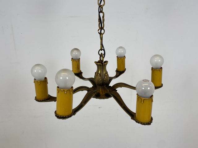 WMK Wunderschöner 6-flammiger antiker Kronleuchter aus Messing mit kerzenartigen Abdeckungen, neu verkabelt # Luster Deckenlampe Deckenleuchte Leuchte Kettenleuchte Hängeleuchte Vintage