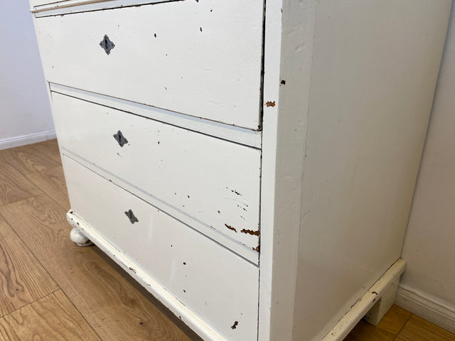 WMK I Charaktervolle weiße antike Kommode aus vollem Holz mit großen Schubladen I Schrank Anrichte Sideboard Wäsche Wickel Bad Flur Chest Cabinet Biedermeier Vintage Shabby Chic Berlin Celle Duisburg