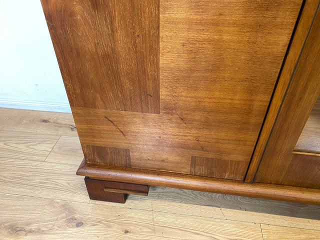 Besonders schöner 1930er Jahre Art Deco Kleiderschrank aus vollem Holz mit Glastür und Spiegel I Schrank Schlafzimmerschrank Wäscheschrank Wardrobe Antik Vintage I