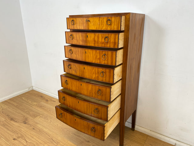 WMK Stilvoller und sehr gut erhaltener dänischer Hochschrank , Vollholz in Mahagoni , mit Schubladen  und Messingbeschlägen # Schrank Kommode Schubladenkommode Wäschekommode Highboard Stilmöbel Vintage