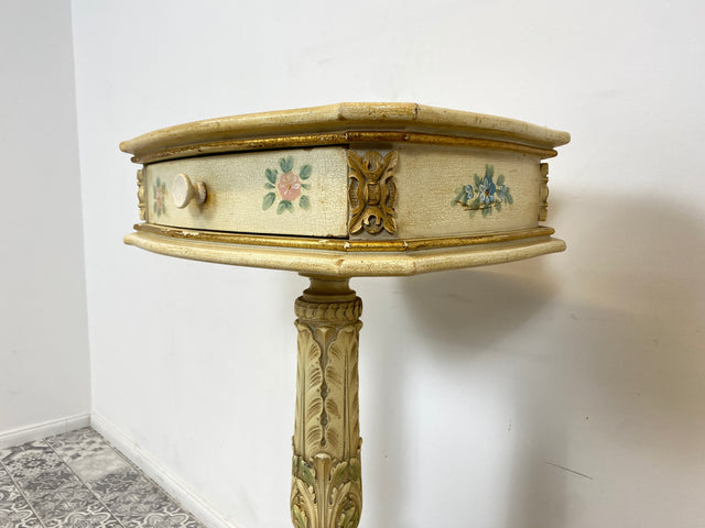 WMK Pompöser handbemalter Vintage Säulentisch im florentinischem Stil hübsch patiniert und reichverziert, mit Schublade # Beistelltisch Ablage Säule Blumenständer Barock Rokoko im Stile Casa