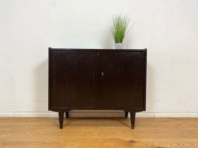 WMK Minimalistische und gut erhaltene Mid-Century Kommode aus vollem Eichenholz von VEB Möbelwerk Berlin  # Sideboard Fernsehkommode Wäschekommode TV-Lowboard TV-Board Schrank Vintage DDR 50er 60er