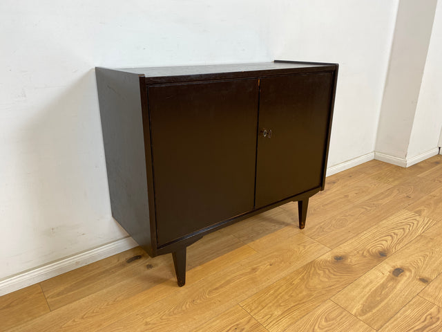 WMK Minimalistische und gut erhaltene Mid-Century Kommode aus vollem Eichenholz von VEB Möbelwerk Berlin  # Sideboard Fernsehkommode Wäschekommode TV-Lowboard TV-Board Schrank Vintage DDR 50er 60er