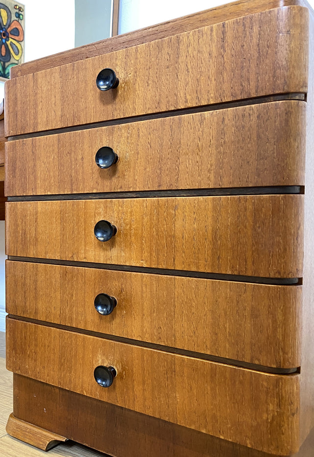 WMK Wunderschöne dänische Mid-Century Spiegelkommode aus vollem Holz mit Schubladen und Messinggriffen # Frisierkommode Schminkkommode Schminktisch Sideboard Kommode Spiegel Ganzkörperspiegel Vintage