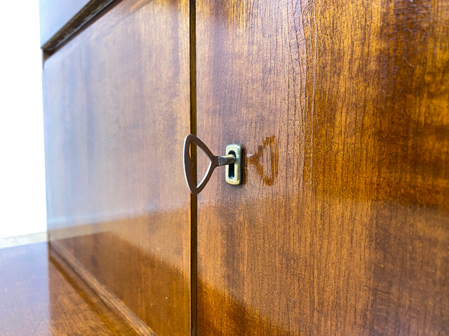 WMK Stilvoller und sehr gut erhaltener Mid-Century Schrank aus 1960, Vollholz Korpus auf neuen Metallfüßen # Highboard Schreibschrank Sekretär Barschrank Wäscheschrank Sideboard DDR Vintage Hairpin