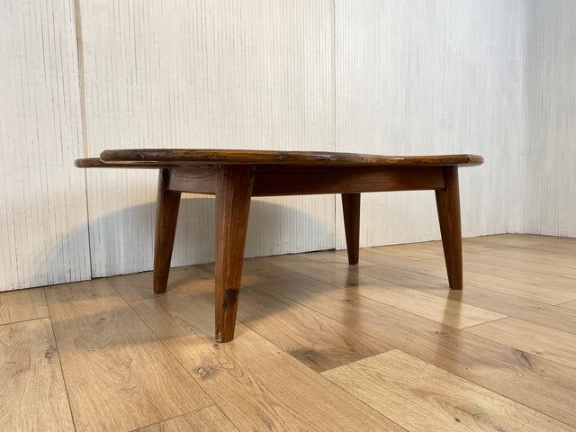 Boatwood by WMK # Besonderer Couchtisch in Form einer Malpalette aus altem Bootsholz, ein handgefertigtes Unikat aus massivem Teakholz # Couchtisch Wohnzimmertisch Tisch Coffee Table Bootsmöbel