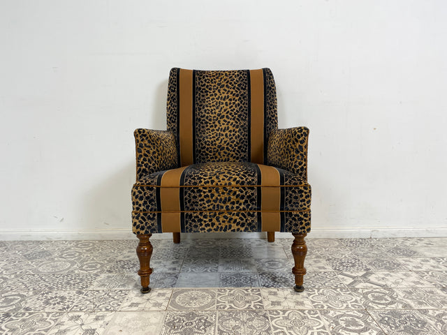 WMK Roawrr! 1/2 Besonders schöner und sehr bequemer antiker Sessel mit neuwertigem und hochwertigem Bezug in Leoparden Muster # Salonsessel Armlehnenstuhl Armchair Stuhl Lesesessel Vintage Jugendstil