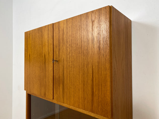 WMK Hochwertiger und sehr gut erhaltener Retro Highboard , Vollholz in Teak , aus 1973 von Brumax mit Schubladen & Vitrine # Schrank Bücherschrank Wohnzimmerschrank Kommode Vintage Teakholz 60er 70er