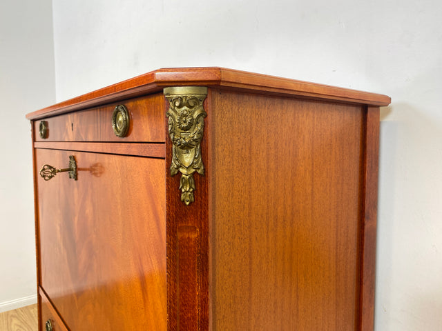 WMK Wunderschöner & sehr gut erhaltener skandinavischer Stilmöbel Barschrank mit verspiegeltem Barfach, Beleuchtung & edlen Messingbeschlägen # Schrank Barkommode Bar Kommode Hausbar Highboard Vintage