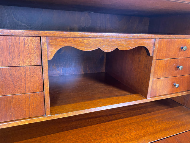 WMK Vornehmer und sehr gut erhaltener Vintage Sekretär in antikem Stil aus Vollholz in edlem Mahagoni mit feinen Messinggriffen # Schreibschrank Schreibtisch Highboard Schrank Desk Biedermeier Vintage