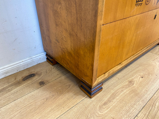 Besonders schöne helle skandinavische Art Deco Kommode aus vollem Holz mit Schubladen und Intarsien I Schubladenkommode Wäschekommode Sideboard Schrank Antik Vintage I
