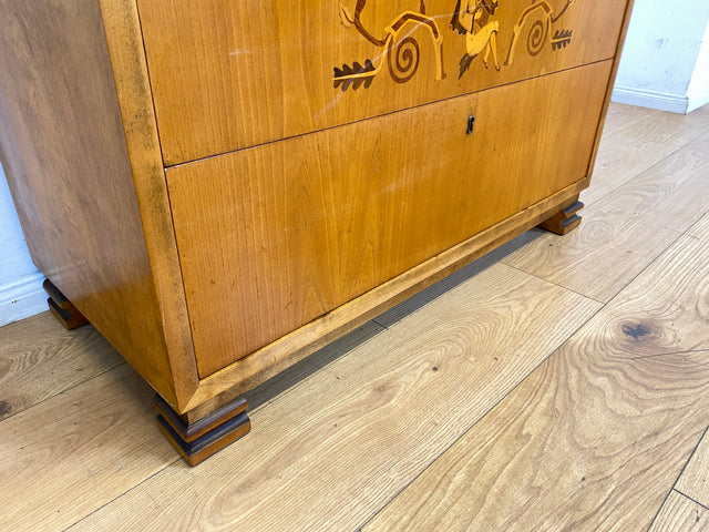 Besonders schöne helle skandinavische Art Deco Kommode aus vollem Holz mit Schubladen und Intarsien I Schubladenkommode Wäschekommode Sideboard Schrank Antik Vintage I