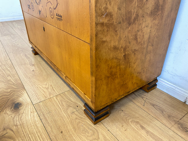 Besonders schöne helle skandinavische Art Deco Kommode aus vollem Holz mit Schubladen und Intarsien I Schubladenkommode Wäschekommode Sideboard Schrank Antik Vintage I
