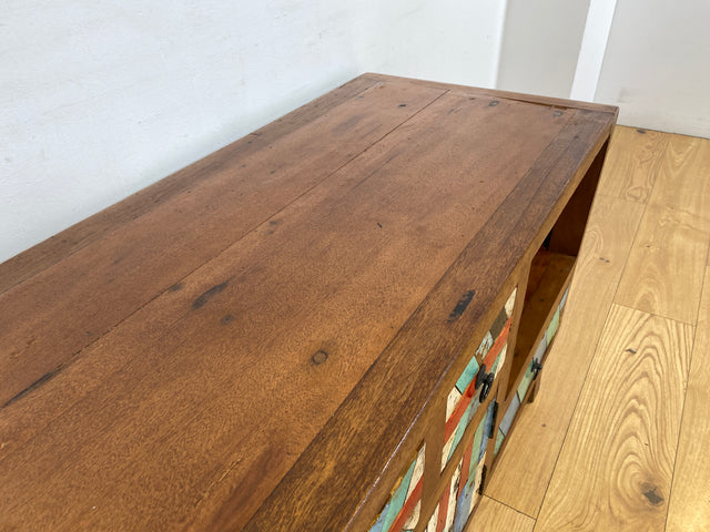 Boatwood by WMK I Formschönes nachhaltiges TV Lowboard mit Schubladen I handgefertigtes Unikat aus altem Bootsholz I Teakholz massiv I Kommode Sideboard Bank Rack Fernsehkommode Berlin Rostock Bayern