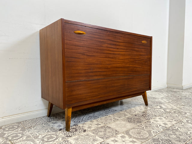 WMK Hübsche Mid-Century Wäschetruhe aus vollem Holz von Möbelfabrik Mörschner Gera, aus dem Jahr 1961 # Schrank Kommode Sideboard Wäschekommode Retro 50er 60er DDR Vintage # Lieferung möglich