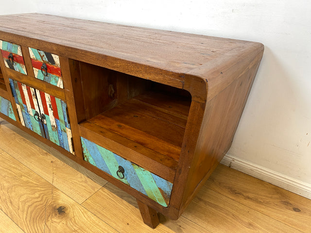 Boatwood by WMK I Formschönes nachhaltiges TV Lowboard mit Schubladen I handgefertigtes Unikat aus altem Bootsholz I Teakholz massiv I Kommode Sideboard Bank Rack Fernsehkommode Berlin Rostock Bayern