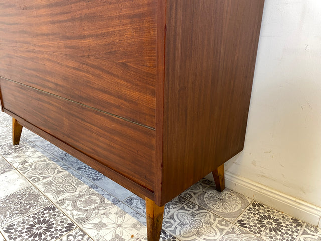 WMK Hübsche Mid-Century Wäschetruhe aus vollem Holz von Möbelfabrik Mörschner Gera, aus dem Jahr 1961 # Schrank Kommode Sideboard Wäschekommode Retro 50er 60er DDR Vintage # Lieferung möglich