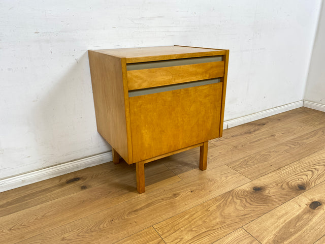 WMK Stilvoller und geräumiger Mid-Century Nachttisch 794/10 von VEB Hellerau in Birke mit Schublade # Nachtschrank Nachtkommode Nachtschränkchen Bedside Table Kommode Vintage DDR 50er 60er