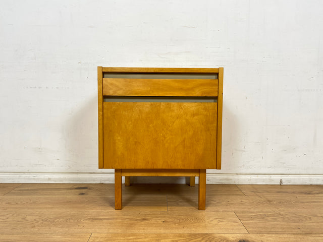 WMK Stilvoller und geräumiger Mid-Century Nachttisch 794/10 von VEB Hellerau in Birke mit Schublade # Nachtschrank Nachtkommode Nachtschränkchen Bedside Table Kommode Vintage DDR 50er 60er