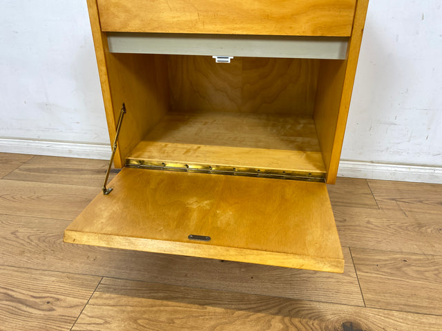 WMK Stilvoller und geräumiger Mid-Century Nachttisch 794/10 von VEB Hellerau in Birke mit Schublade # Nachtschrank Nachtkommode Nachtschränkchen Bedside Table Kommode Vintage DDR 50er 60er