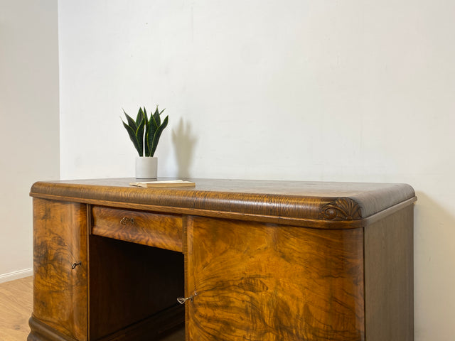 WMK Ein Schmuckstück! Imposanter & gut erhaltener antiker Schreibtisch aus vollem Holz in edlem Wurzeholz mit Schubladen # Arbeitstisch Bürotisch Desk Cheftisch Echtholzfurnier Art Deco Vintage 30er