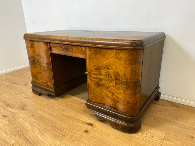 WMK Ein Schmuckstück! Imposanter & gut erhaltener antiker Schreibtisch aus vollem Holz in edlem Wurzeholz mit Schubladen # Arbeitstisch Bürotisch Desk Cheftisch Echtholzfurnier Art Deco Vintage 30er