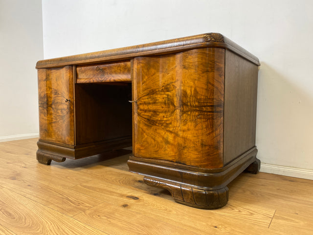 WMK Ein Schmuckstück! Imposanter & gut erhaltener antiker Schreibtisch aus vollem Holz in edlem Wurzeholz mit Schubladen # Arbeitstisch Bürotisch Desk Cheftisch Echtholzfurnier Art Deco Vintage 30er