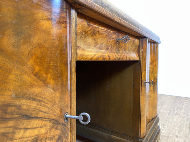 WMK Ein Schmuckstück! Imposanter & gut erhaltener antiker Schreibtisch aus vollem Holz in edlem Wurzeholz mit Schubladen # Arbeitstisch Bürotisch Desk Cheftisch Echtholzfurnier Art Deco Vintage 30er