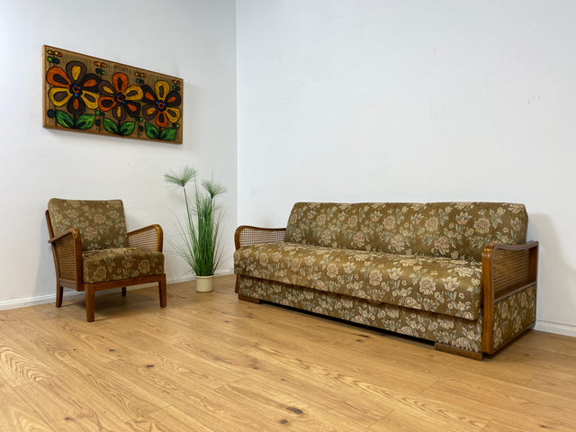 WMK Wunderschönes & gut erhaltenes 30er Jahre Schlafsofa mit feinem floralem Bezug, Wiener Geflecht & Bettwäschefach # Sofa Couch Schlafcouch Klappcouch Liege Daybed Sitzgarnitur Chippendale Vintage