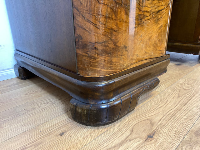 WMK Ein Schmuckstück! Imposanter & gut erhaltener antiker Schreibtisch aus vollem Holz in edlem Wurzeholz mit Schubladen # Arbeitstisch Bürotisch Desk Cheftisch Echtholzfurnier Art Deco Vintage 30er