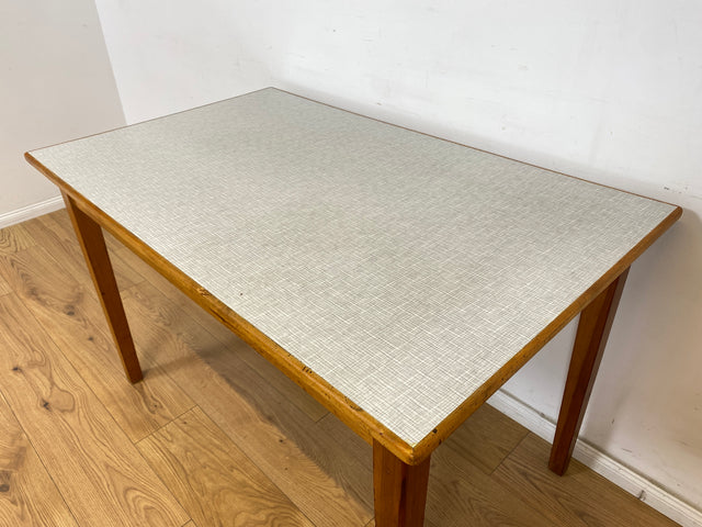 WMK Freundlicher und sehr gut erhaltener Mid-Century Esstisch mit pflegeleichter Resopal Tischplatte # Tisch Holztisch Esszimmertisch Küchentisch Dining Table Vintage Retro 50er 60er # Versand möglich