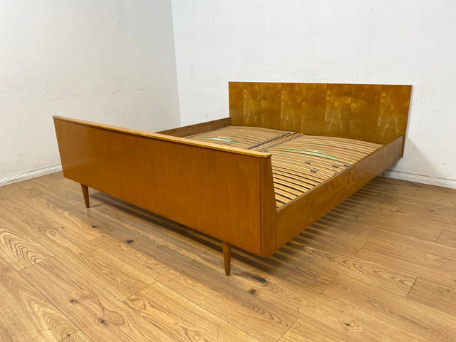 WMK Stilvolles und sehr gut erhaltenes Mid-Century Doppelbett mit passenden und intakten Lattenrosten für Matratzen 90x190 bzw. 180x190cm # Bett Schlafzimmerbett Bed Schlafzimmer Vintage 50er 60er