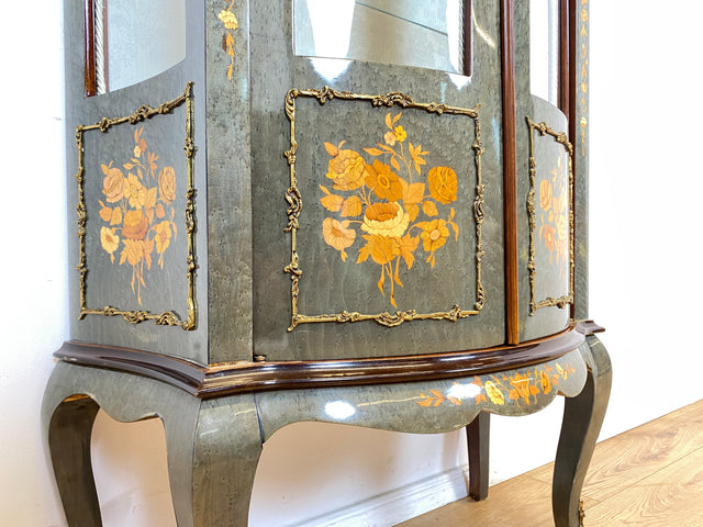 WMK I Hochwertige italienische Stilmöbel Vitrine im antiken Stil mit ovalen Gläsern & Intarsien I Vitrinenschrank Glasvitrine Sammlervitrine Geschirrschrank Barock Rokoko Louis XV Vintage Berlin Jena