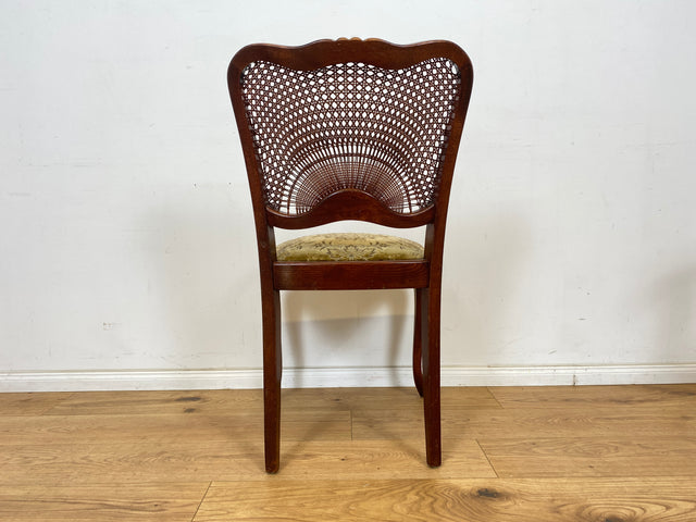 WMK Set aus 4 eleganten und gut erhaltenen 60er Jahre Chippendale Esszimmerstühlen mit intaktem Wiener Geflecht und vornehmen Originalbezug # Stühle Küchenstühle Holzstühle Dining Chairs Vintage