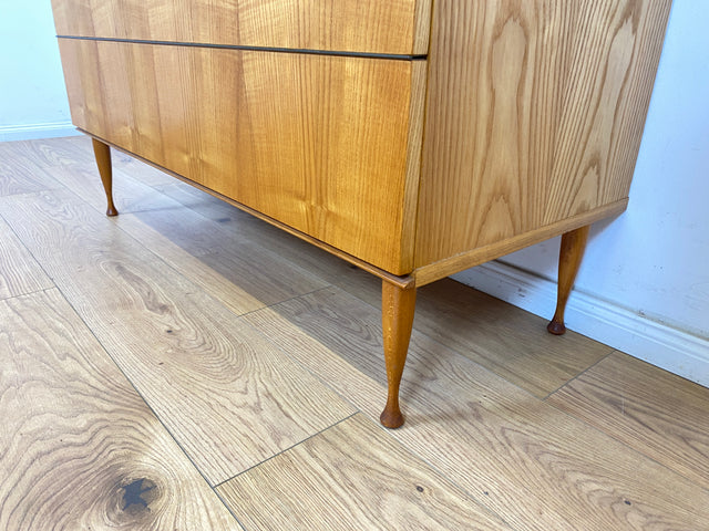 WMK Schöner & gut erhaltener Mid-Century Highboard in Esche aus 1966 von VEB Bad Liebenwerda, baugleich mit VEB Hellerau # Schrank Wäscheschrank Wäschekommode Sideboard Kommode 60er DDR Vintage Retro