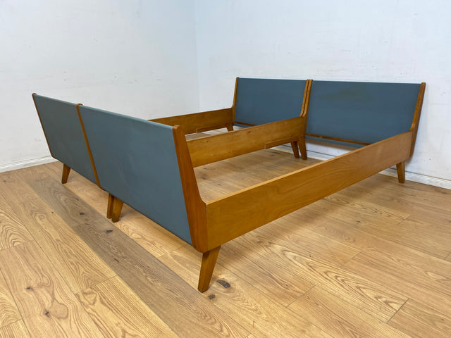 WMK Formschönes und gut erhaltenes 60er Jahre Doppelbett von/für VEB Hellerau für 2 Lattenroste / Matratzen 90x190 bzw. 180x190 # Bett Designerbett Daybed Bed Schlafzimmer Mid-Century Vintage 50er DDR