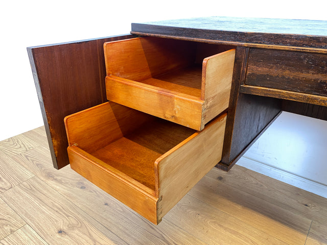 WMK Sehr eleganter antiker Schreibtisch im Chippendale Stil aus vollem Holz mit geräumigen Schubladen, Tatzenfüßen &amp; freistellend # Desk Arbeitstisch Bürotisch Lady Sekretär Vintage # Versand möglich