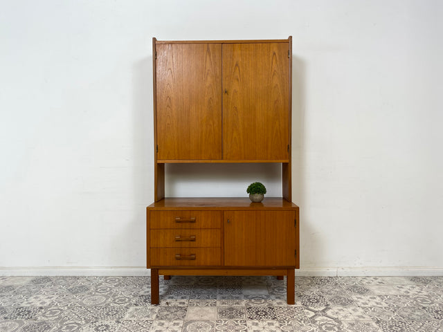 WMK Minimalistisches skandinavisches Highboard mit Schubalden und sehr hübschen Holzgriffen im Teakholz # Schrank Wäscheschrank Bücherschrank Sideboard Kommode Teak Danish Design Vintage Mid-Century