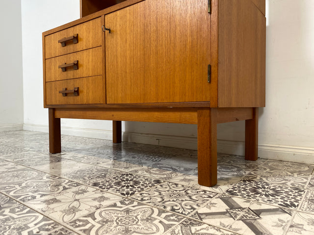 WMK Minimalistisches skandinavisches Highboard mit Schubalden und sehr hübschen Holzgriffen im Teakholz # Schrank Wäscheschrank Bücherschrank Sideboard Kommode Teak Danish Design Vintage Mid-Century