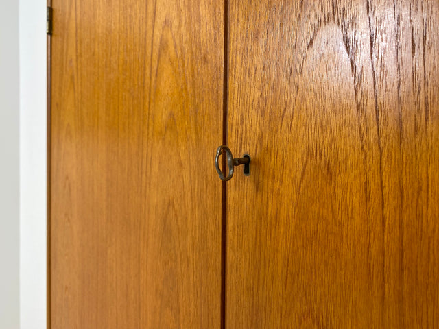 WMK Minimalistisches skandinavisches Highboard mit Schubalden und sehr hübschen Holzgriffen im Teakholz # Schrank Wäscheschrank Bücherschrank Sideboard Kommode Teak Danish Design Vintage Mid-Century