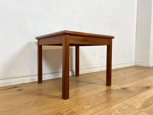 WMK Stilvoller und sehr gut erhaltener skandinavischer Couchtisch in Teakholz mit kunstvoll gestalteten Fliesen # Tisch Wohnzimmertisch Beistelltisch Fliesentisch Coffe table Vintage Mid-Century Teak