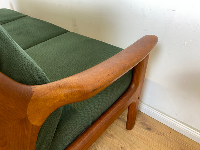 WMK Hochwertiges & sehr gut erhaltenes skandinavisches Designersofa von Gustav Thams für A/S Vejen mit Teakholz Rahmen und neuem grünen Bezug # Sofa Couch Bank Teak Danish Design Mid-Century Vintage